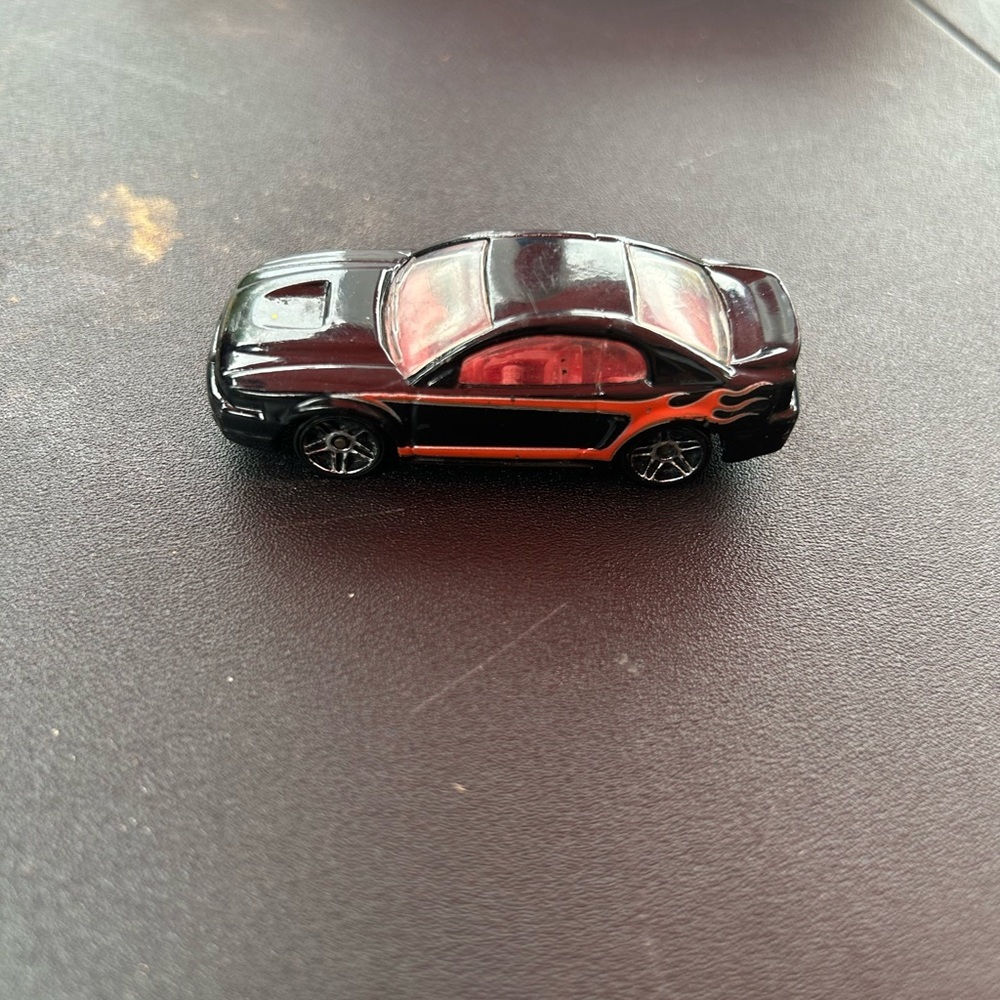 99 Ford Mustang, 1998 hot wheels car black with red flames
